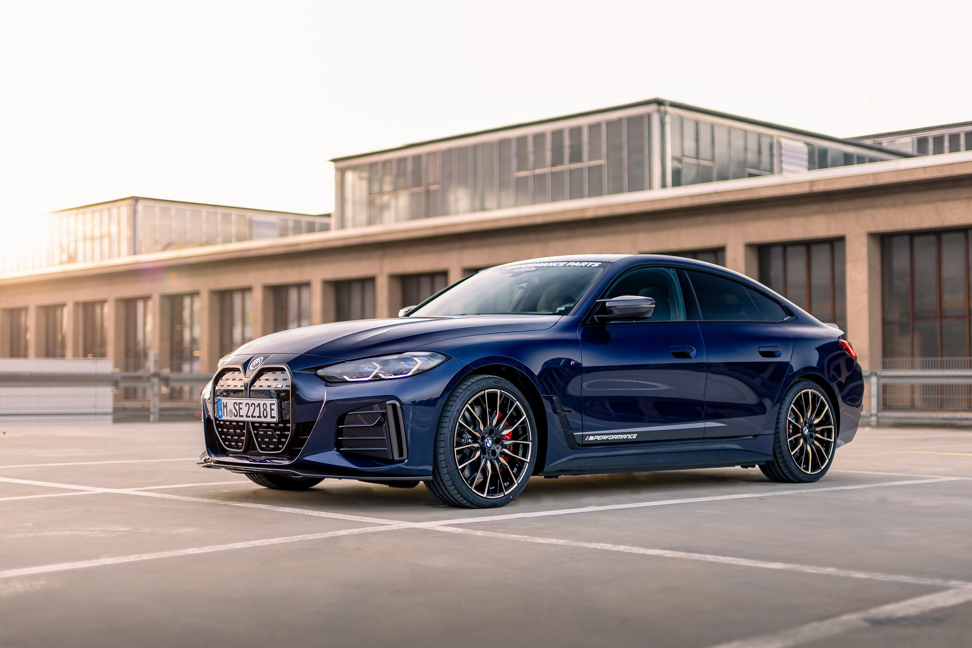 2023 BMW i4 M50 M Performance Parts Front Three-Quarter Wallpapers (1)