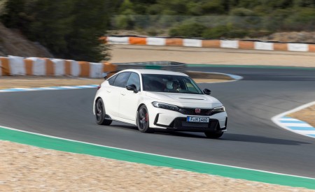 2023 Honda Civic Type R (EU-Spec) Front Three-Quarter Wallpapers 450x275 (66)