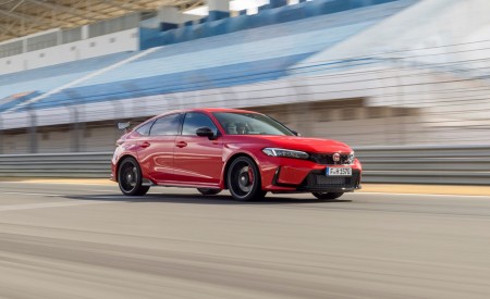 2023 Honda Civic Type R (EU-Spec) Front Three-Quarter Wallpapers 450x275 (32)
