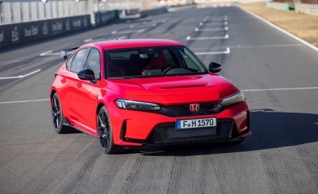 2023 Honda Civic Type R (EU-Spec) Front Wallpapers 450x275 (39)