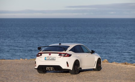 2023 Honda Civic Type R (EU-Spec) Rear Three-Quarter Wallpapers 450x275 (77)