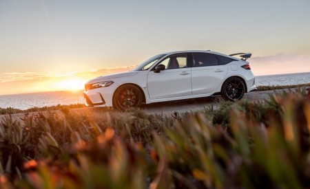 2023 Honda Civic Type R (EU-Spec) Side Wallpapers 450x275 (75)