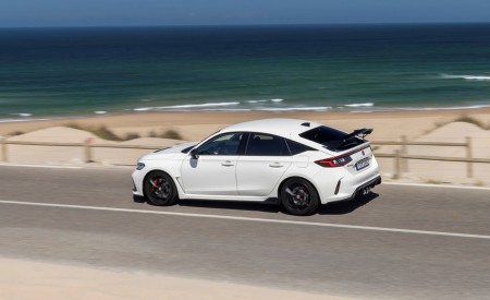 2023 Honda Civic Type R (EU-Spec) Side Wallpapers 450x275 (53)