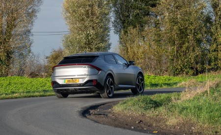 2023 Kia EV6 GT UK version Rear Three-Quarter Wallpapers  450x275 (13)
