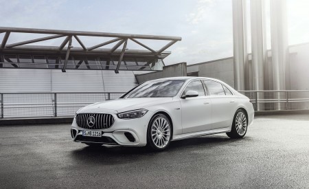 2023 Mercedes-AMG S 63 E PERFORMANCE (Color: MANUFAKTUR Cashmere White Magno) Front Three-Quarter Wallpapers 450x275 (25)