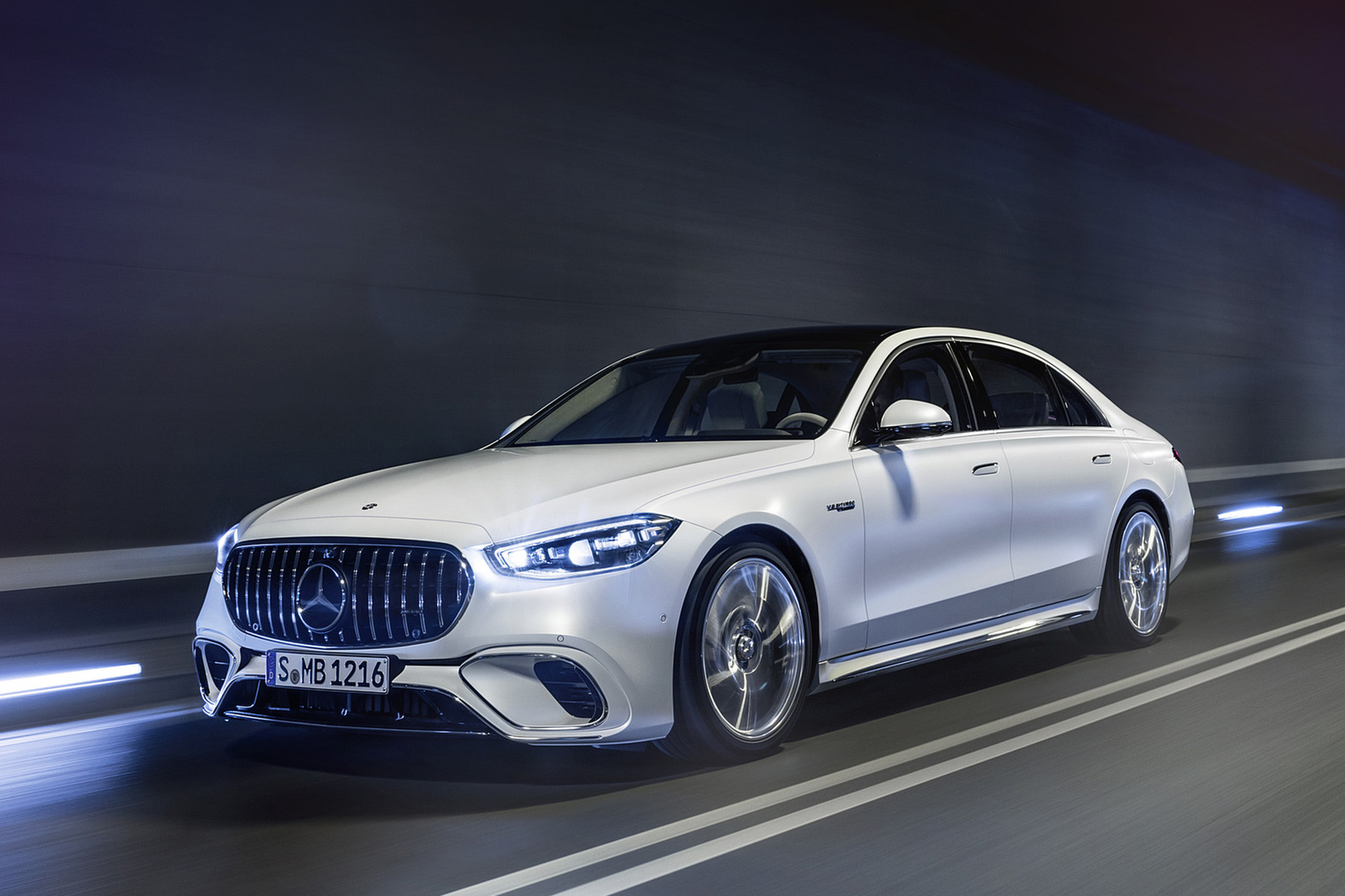 2023 Mercedes-AMG S 63 E PERFORMANCE (Color: MANUFAKTUR Cashmere White Magno) Front Three-Quarter Wallpapers (12)