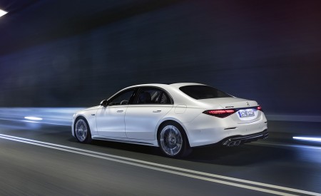 2023 Mercedes-AMG S 63 E PERFORMANCE (Color: MANUFAKTUR Cashmere White Magno) Rear Three-Quarter Wallpapers 450x275 (18)