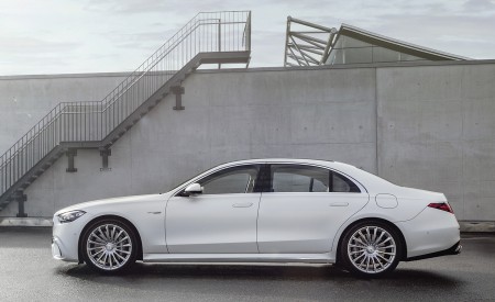 2023 Mercedes-AMG S 63 E PERFORMANCE (Color: MANUFAKTUR Cashmere White Magno) Side Wallpapers 450x275 (23)