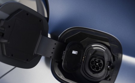 2023 Mercedes-AMG S 63 E PERFORMANCE (Color: MANUFAKTUR Selenite Grey Magno) Charging Connector Wallpapers 450x275 (102)