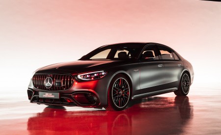 2023 Mercedes-AMG S 63 E PERFORMANCE (Color: MANUFAKTUR Selenite Grey Magno) Front Three-Quarter Wallpapers 450x275 (145)