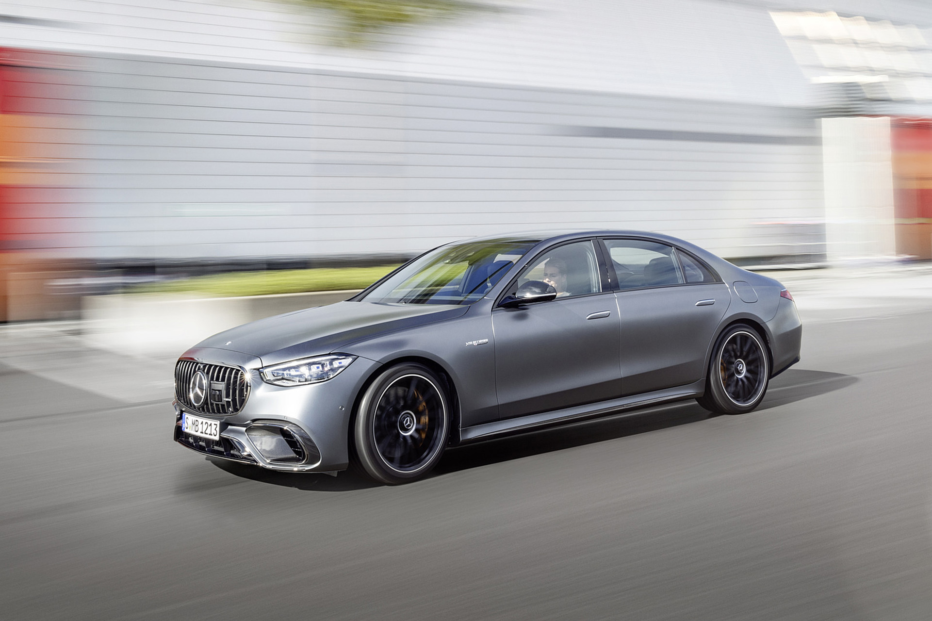 2023 Mercedes-AMG S 63 E PERFORMANCE (Color: MANUFAKTUR Selenite Grey Magno) Front Three-Quarter Wallpapers (7)