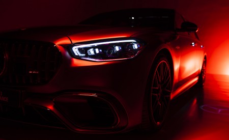 2023 Mercedes-AMG S 63 E PERFORMANCE (Color: MANUFAKTUR Selenite Grey Magno) Headlight Wallpapers 450x275 (157)