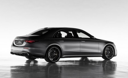 2023 Mercedes-AMG S 63 E PERFORMANCE (Color: MANUFAKTUR Selenite Grey Magno) Rear Three-Quarter Wallpapers 450x275 (146)