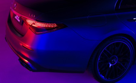 2023 Mercedes-AMG S 63 E PERFORMANCE (Color: MANUFAKTUR Selenite Grey Magno) Tail Light Wallpapers 450x275 (159)