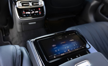 2023 Mercedes-AMG S 63 E PERFORMANCE Interior Detail Wallpapers 450x275 (137)
