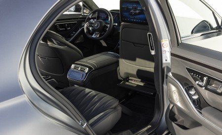 2023 Mercedes-AMG S 63 E PERFORMANCE Interior Rear Seats Wallpapers 450x275 (139)