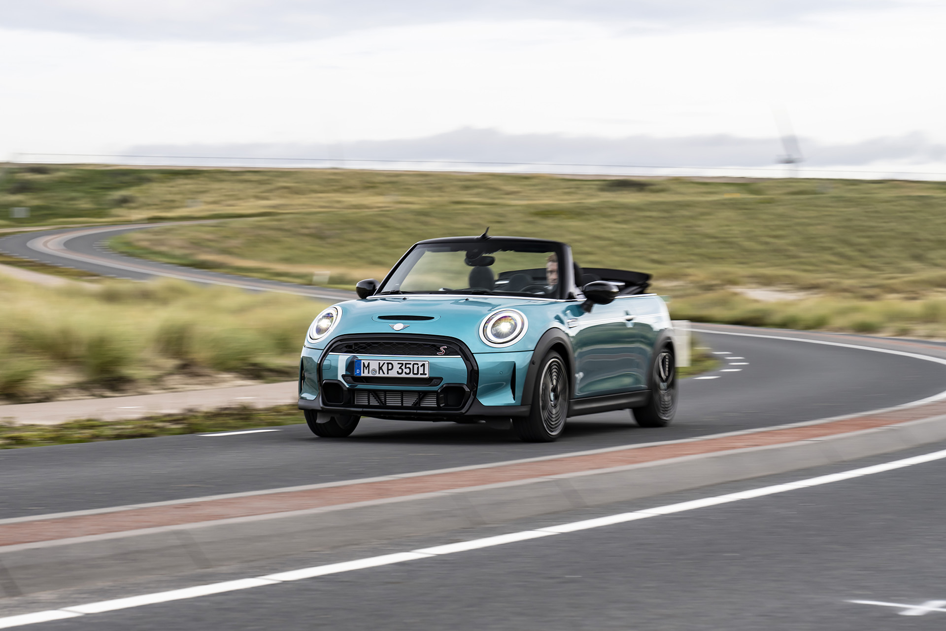 2023 Mini Cooper S Convertible Seaside Edition (Color: Caribbean Aqua) Front Three-Quarter Wallpapers #11 of 133