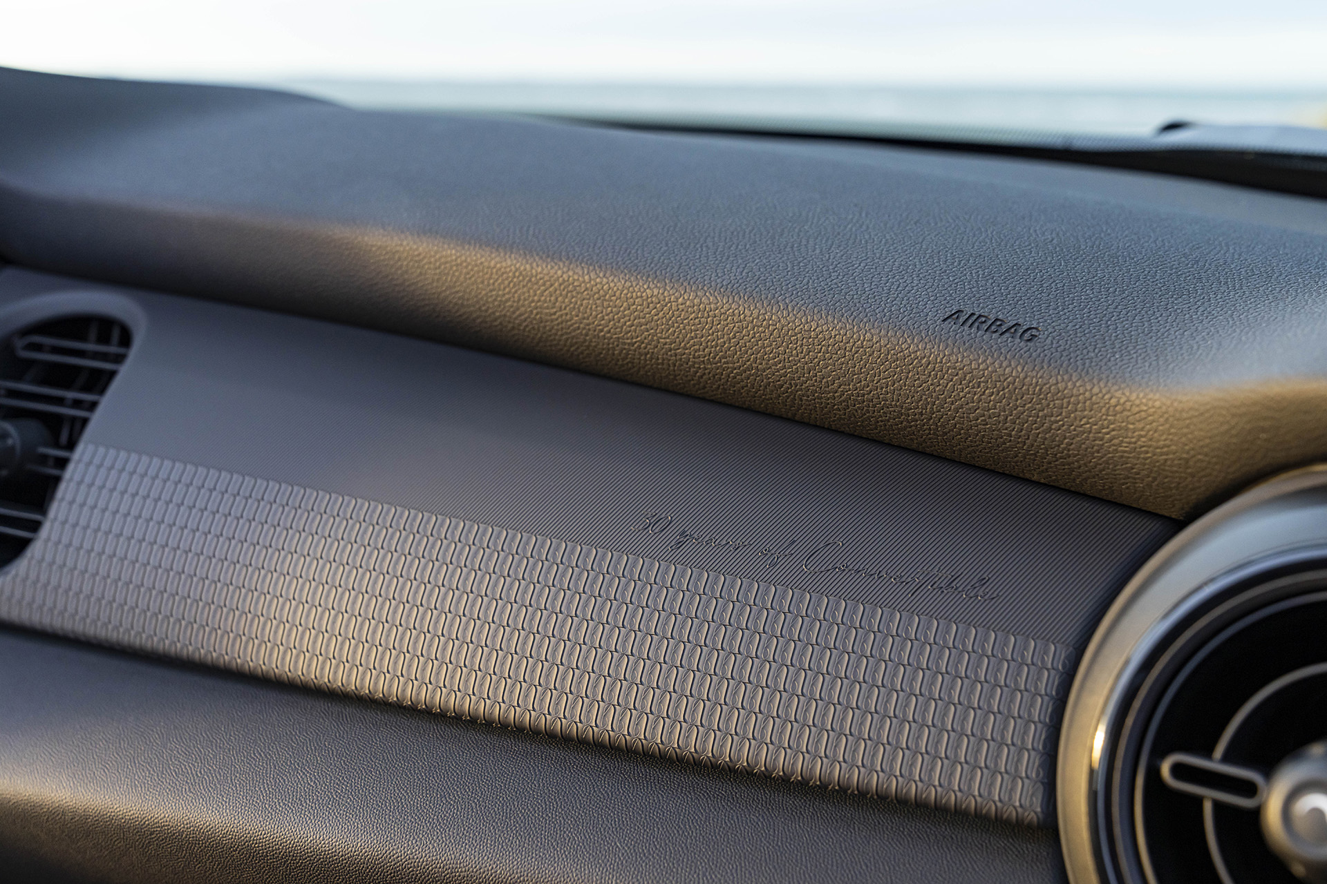 2023 Mini Cooper S Convertible Seaside Edition (Color: Caribbean Aqua) Interior Detail Wallpapers #72 of 133