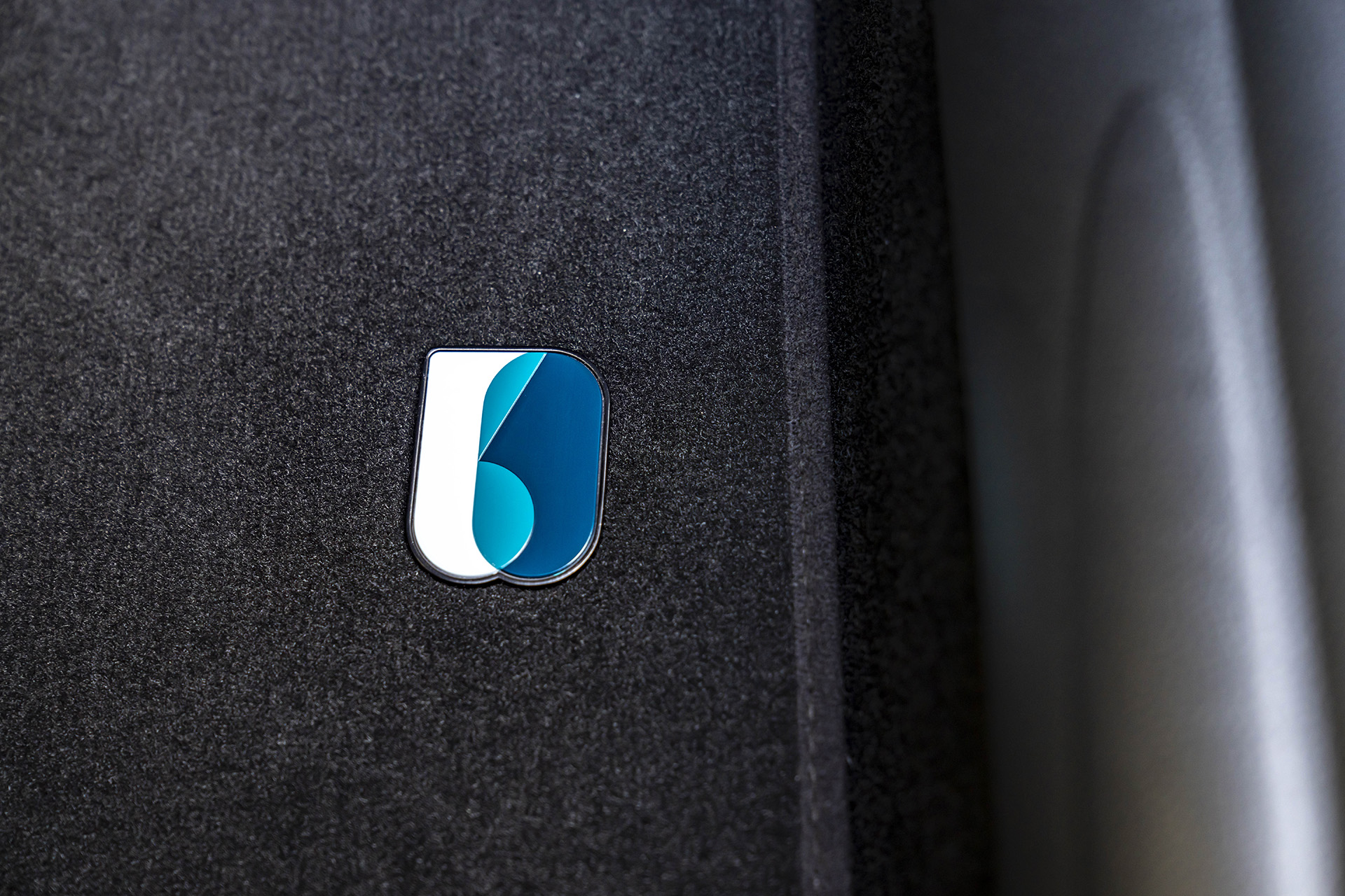 2023 Mini Cooper S Convertible Seaside Edition (Color: Caribbean Aqua) Interior Detail Wallpapers #75 of 133