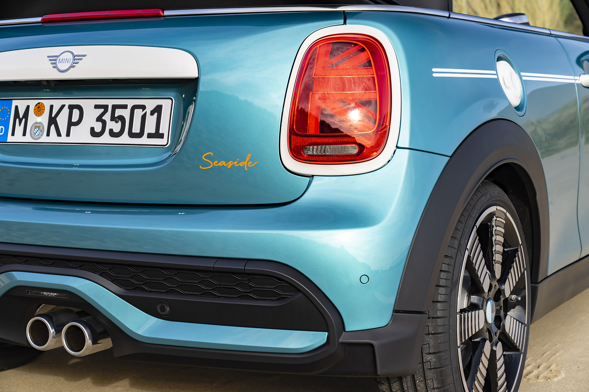 2023 Mini Cooper S Convertible Seaside Edition (Color: Caribbean Aqua) Tail Light Wallpapers #59 of 133