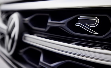 2023 Volkswagen T-Roc Cabriolet Edition Grey Grille Wallpapers 450x275 (17)