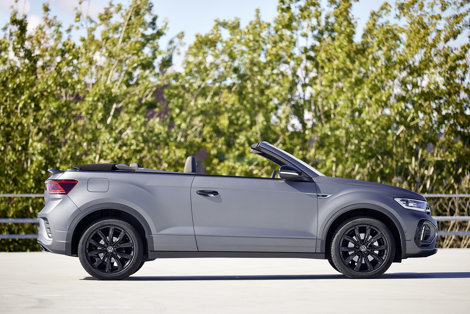 2023 Volkswagen T-Roc Cabriolet Edition Grey Side Wallpapers (14)