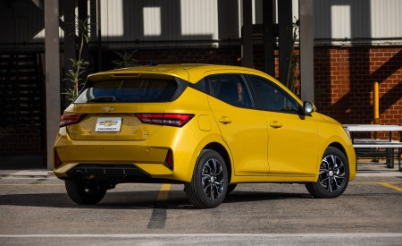 2024 Chevrolet Aveo Hatchback Rear Three-Quarter Wallpapers 450x275 (2)
