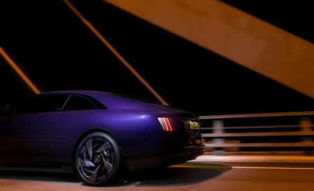 2026 Rolls-Royce Spectre Black Badge Detail Wallpaper 450x275 (12)