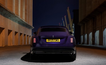 2026 Rolls-Royce Spectre Black Badge Rear Wallpaper 450x275 (4)
