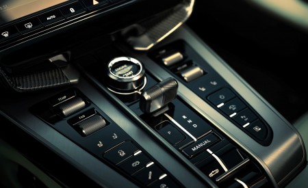 2026 Aston Martin Vanquish Volante Central Console Wallpaper 450x275 (24)