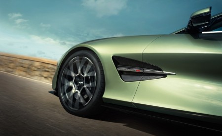 2026 Aston Martin Vanquish Volante Detail Wallpaper 450x275 (13)