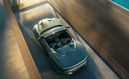 2026 Aston Martin Vanquish Volante Top Wallpaper 450x275 (9)