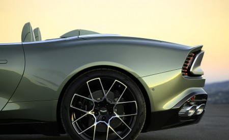 2026 Aston Martin Vanquish Volante Wheel Wallpaper 450x275 (20)