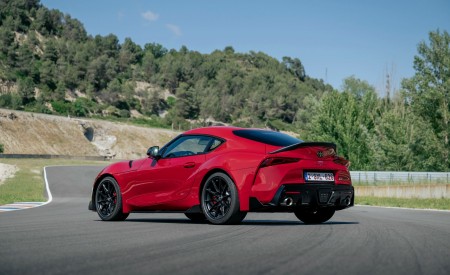 2026 Toyota GR Supra Lightweight EVO Rear Three-Quarter Wallpaper 450x275 (33)
