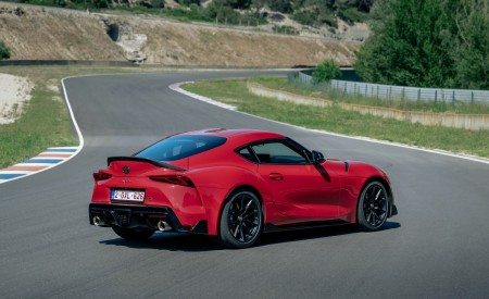 2026 Toyota GR Supra Lightweight EVO Rear Three-Quarter Wallpaper 450x275 (34)