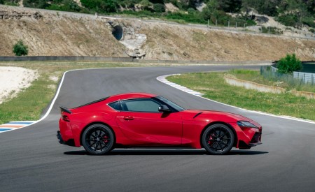 2026 Toyota GR Supra Lightweight EVO Side Wallpaper 450x275 (36)