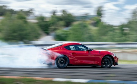 2026 Toyota GR Supra Lightweight EVO Side Wallpaper 450x275 (28)