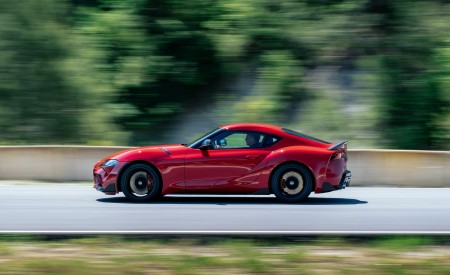2026 Toyota GR Supra Lightweight EVO Side Wallpaper 450x275 (18)