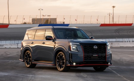 2026 Nissan Armada Nismo Front Three-Quarter Wallpaper 450x275 (1)