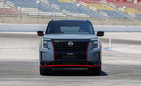 2026 Nissan Armada Nismo Front Wallpaper 450x275 (2)