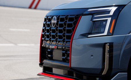 2026 Nissan Armada Nismo Grille Wallpaper 450x275 (15)