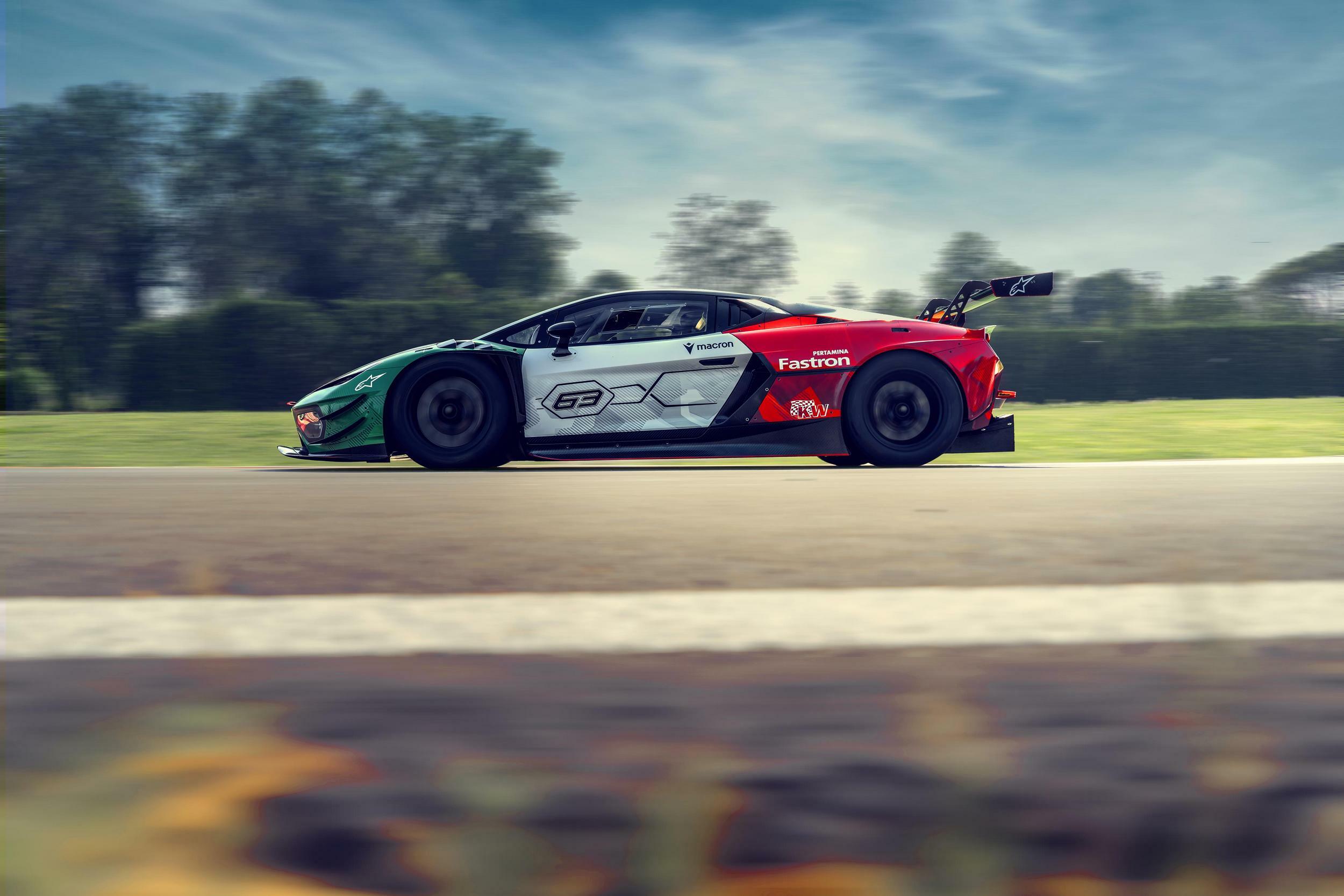 Download 2026 Lamborghini Temerario GT3 Side Wallpapers (11)
