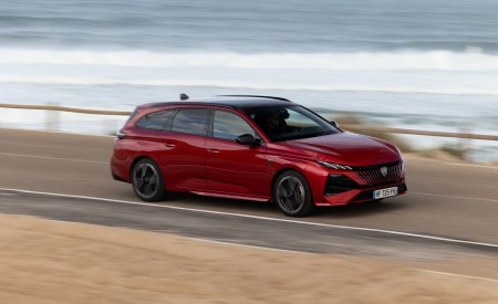 2026 Peugeot 308 SW Plug-In Hybrid Side Wallpaper 450x275 (4)