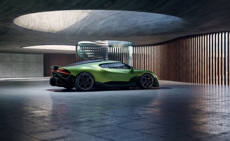 2025 Bugatti Brouillard Rear Three-Quarter Wallpaper 450x275 (12)