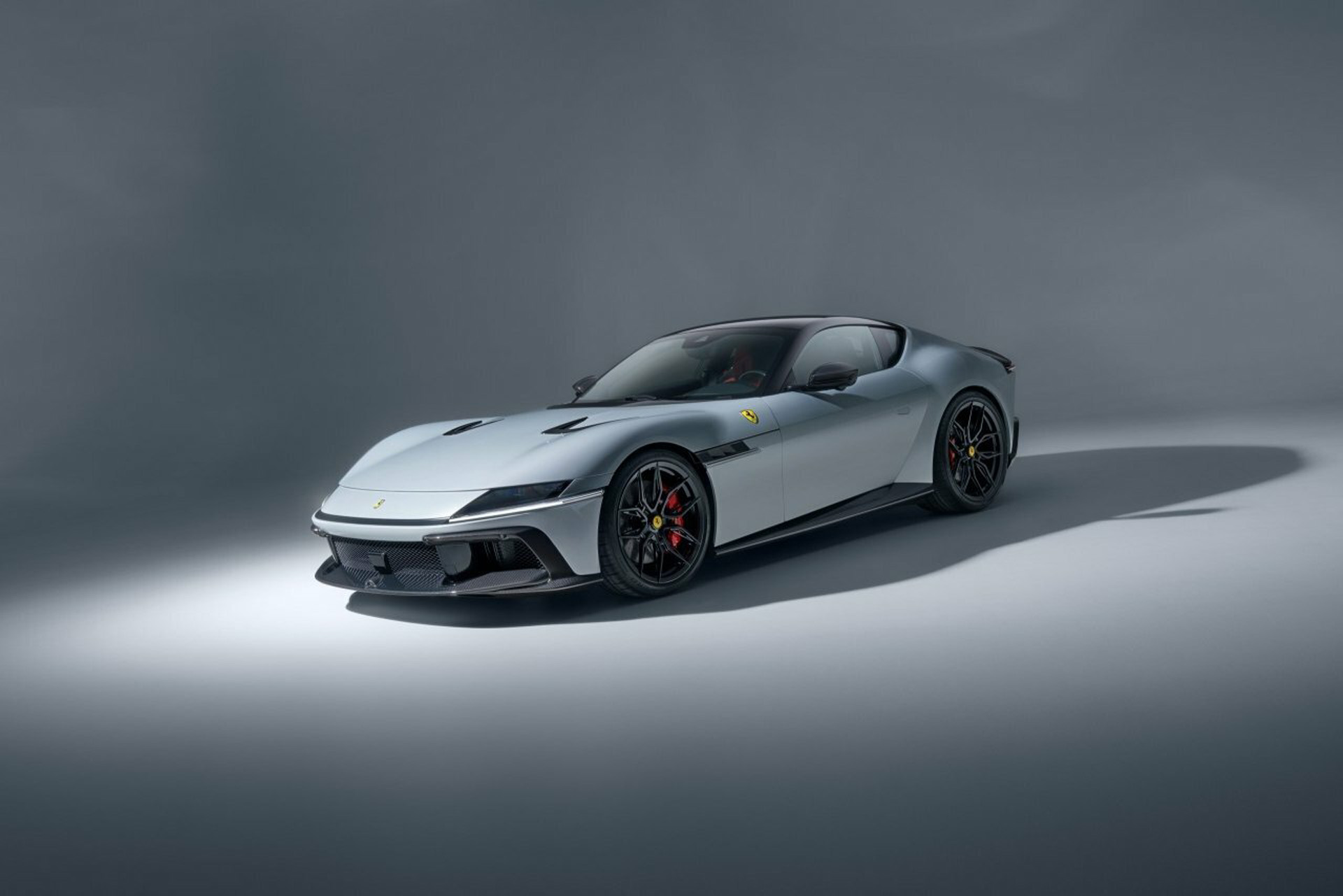 Download 2026 Novitec Ferrari 12Cilindri Front Three-Quarter Wallpapers (5)