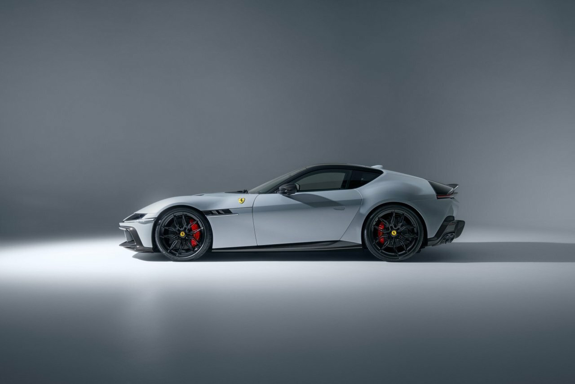 Download 2026 Novitec Ferrari 12Cilindri Side Wallpapers (8)