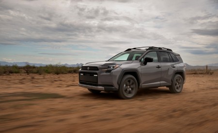2026 Toyota RAV4 HEV Woodland Front Three-Quarter Wallpaper 450x275 (76)