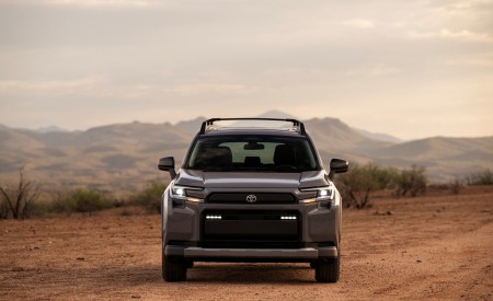 2026 Toyota RAV4 HEV Woodland Front Wallpaper 450x275 (68)