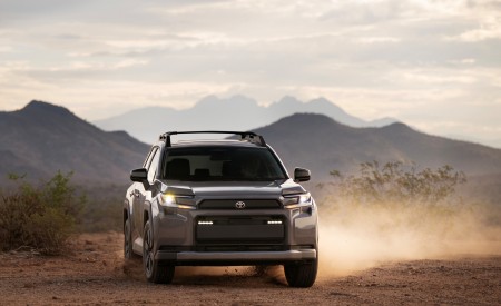 2026 Toyota RAV4 HEV Woodland Front Wallpaper 450x275 (80)