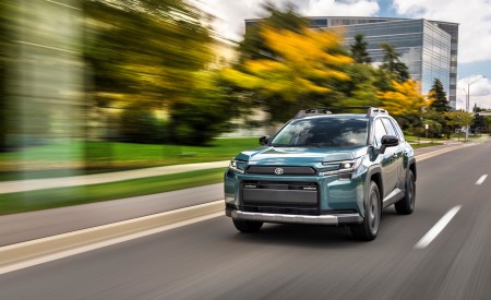 2026 Toyota RAV4 HEV Woodland Front Wallpaper 450x275 (15)